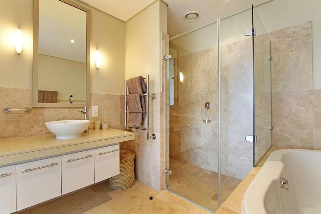 Luxury Villa In V&A Waterfront كيب تاون المظهر الخارجي الصورة